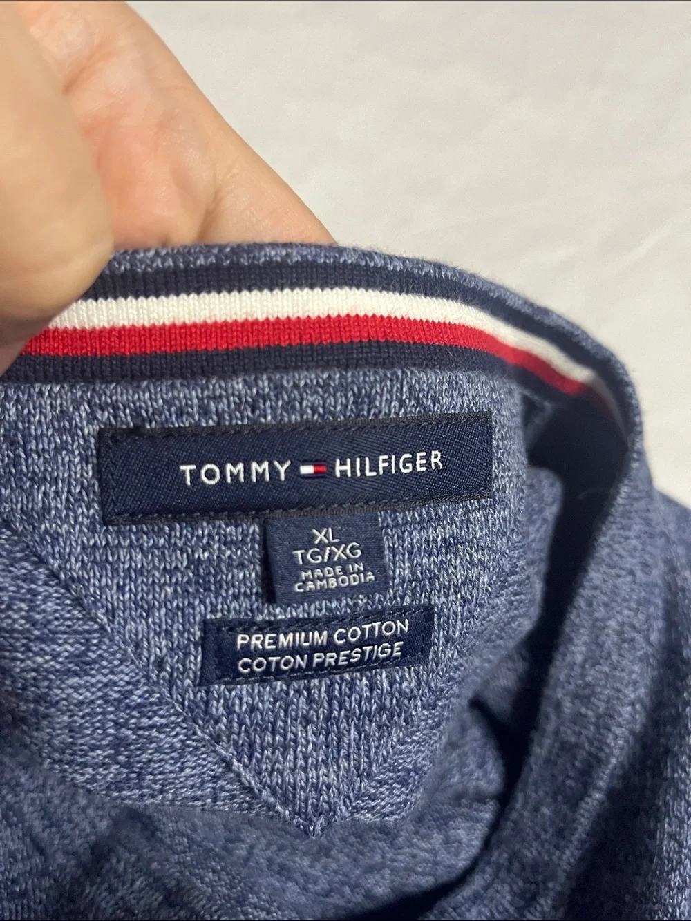 Tommy Hilfiger Vneck Sweater